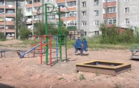 Жители Пушкина 113 жалуются на состояние детской площадки. 
