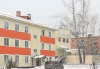 В Усть-Куте управляющие компании приступили к очистке кровель от снега.