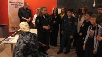 � ����-���� ������ ������� ��������� ���������, ������������ ����� 200 ������� ����� �� 14 �� 35 ��� (12+)